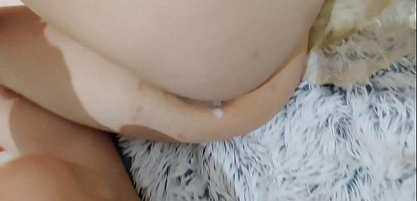  she let me cum in her pregnant pussy